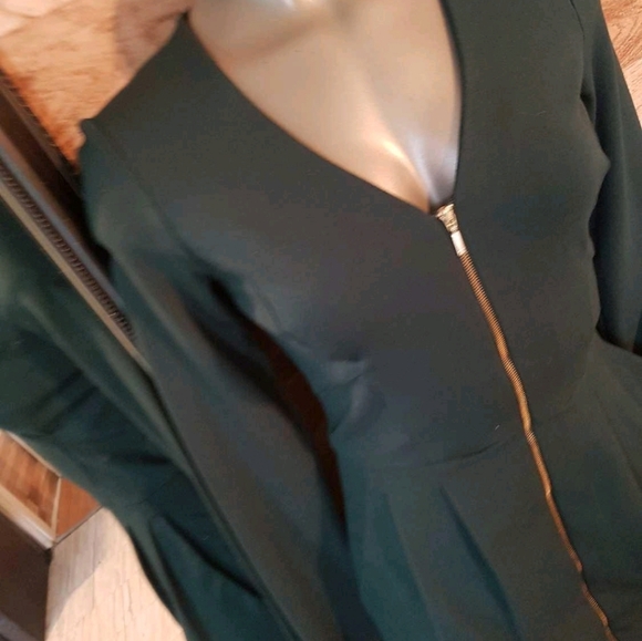 DYNAMITE ZIPPER DRESS w Pockets!! Like NEW - Picture 3 of 3